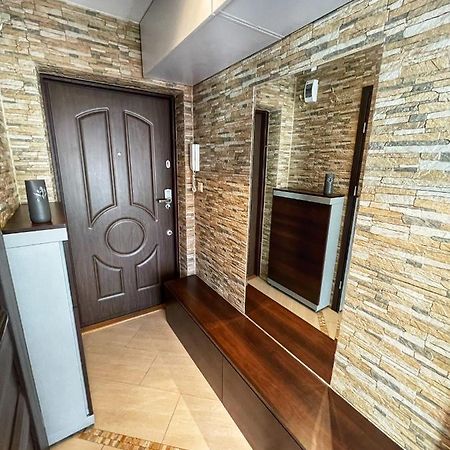 Luxury Red Apartment By Marta Ράντομ Εξωτερικό φωτογραφία