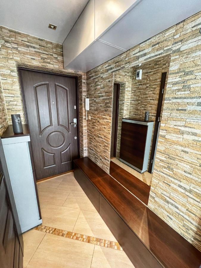 Luxury Red Apartment By Marta Ράντομ Εξωτερικό φωτογραφία